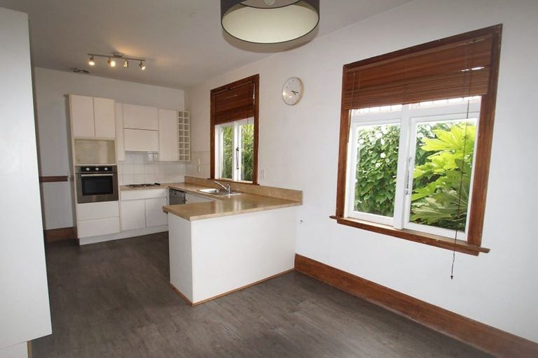 Photo of property in 4 Edward Avenue, Edgeware, Christchurch, 8013