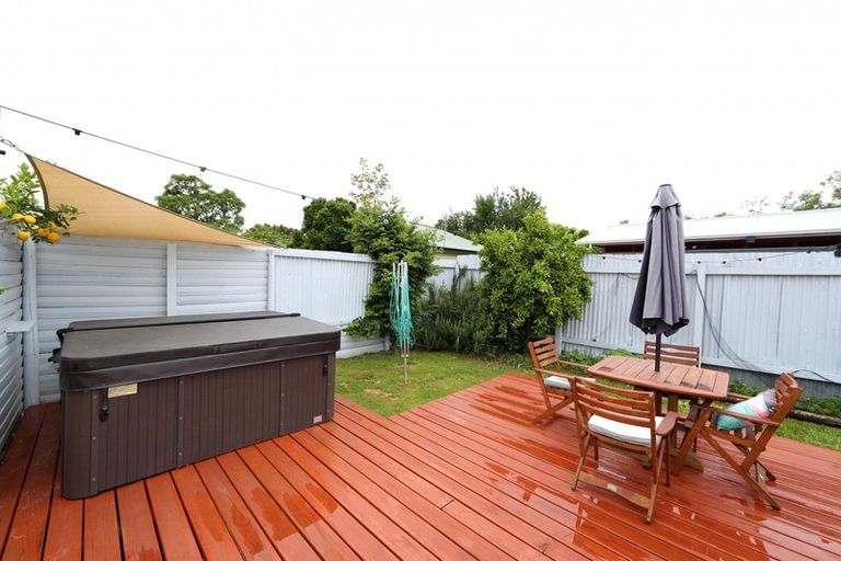 Photo of property in 621 Nelson Street North, Hastings, 4122