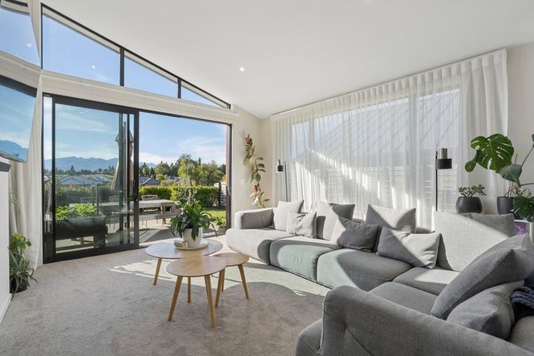 Photo of property in 13 Campbell Road, Wanaka, 9305