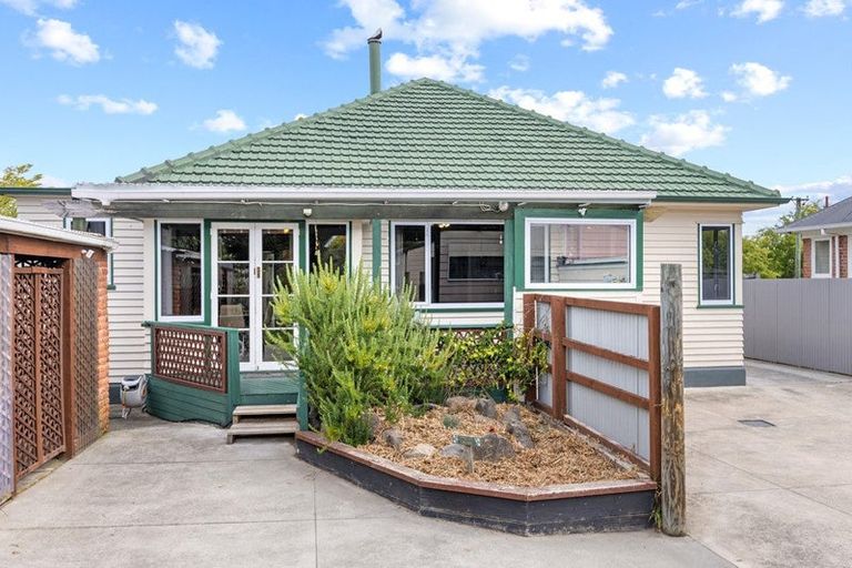 Photo of property in 11 Pannell Avenue, Wainoni, Christchurch, 8061