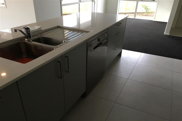 Photo of property in 36 Kuru Place, Papamoa, 3118