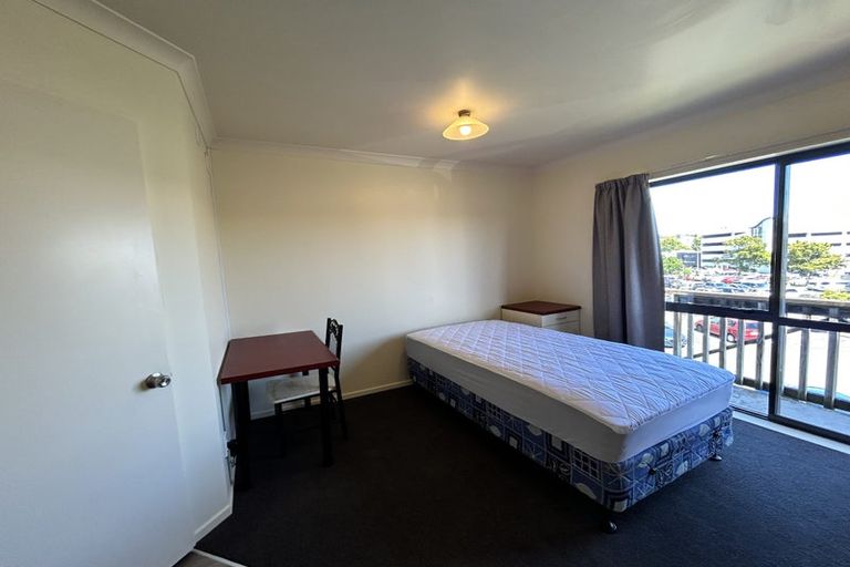 Photo of property in The Barracks, 7 Knox Street, Hamilton Central, Hamilton, 3204
