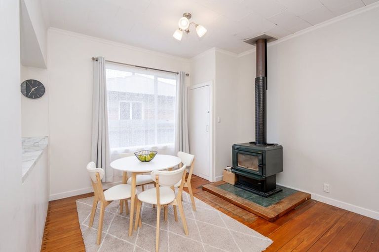 Photo of property in 51 Newcastle Street, Windsor, Invercargill, 9810
