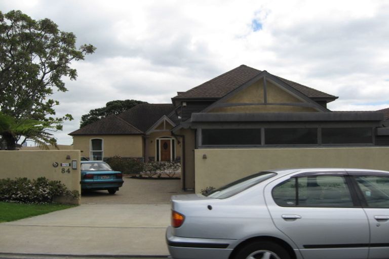 Photo of property in 84 Tindalls Bay Road, Tindalls Beach, Whangaparaoa, 0930