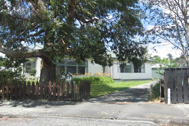 Photo of property in 8 Totara Place, Pahiatua, 4910