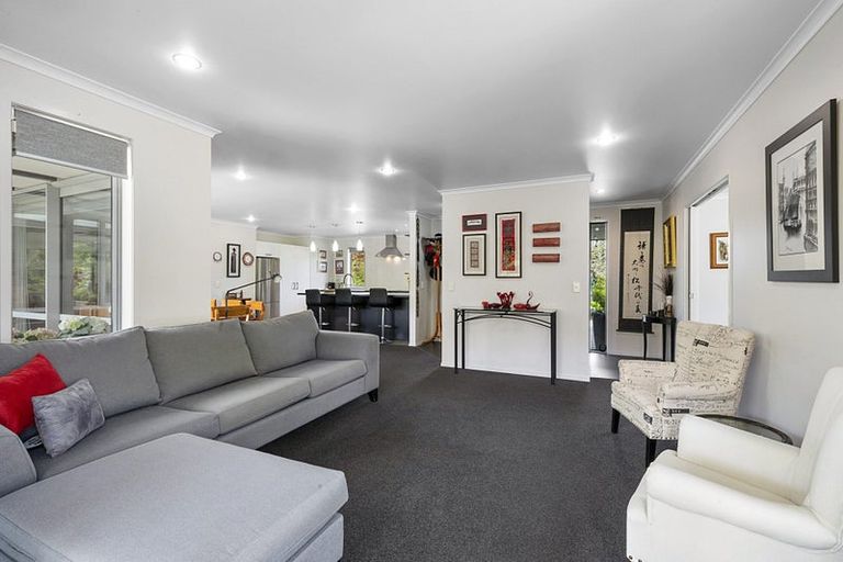 Photo of property in 572 Carrington Road, Hurworth, New Plymouth, 4371