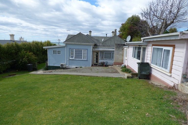 Photo of property in 52 Tees Street, South Hill, Oamaru, 9400