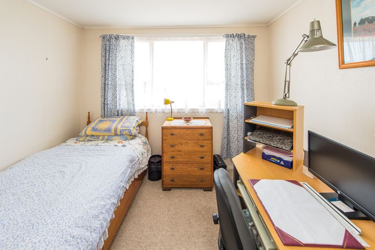 Photo of property in 5 Gibson Place, Dannevirke, 4930