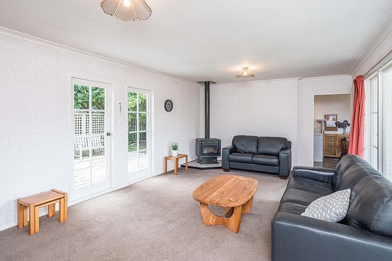 Photo of property in 12 Arawhata Road, Paraparaumu, 5032