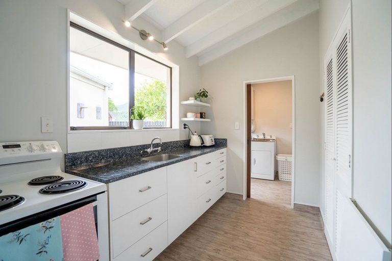 Photo of property in 31 Manawa Avenue, Raumati Beach, Paraparaumu, 5032