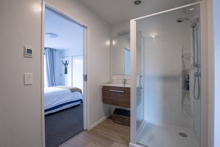 Photo of property in 8 Trench Hill Road, Frankton, Queenstown, 9371