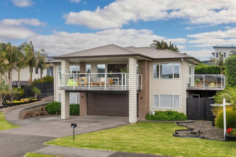 Photo of property in 40 Weatherly Drive, Beachlands, Auckland, 2018