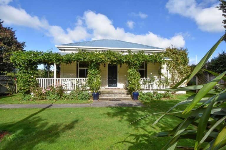 Photo of property in 60 Kuratawhiti Street, Greytown, 5712