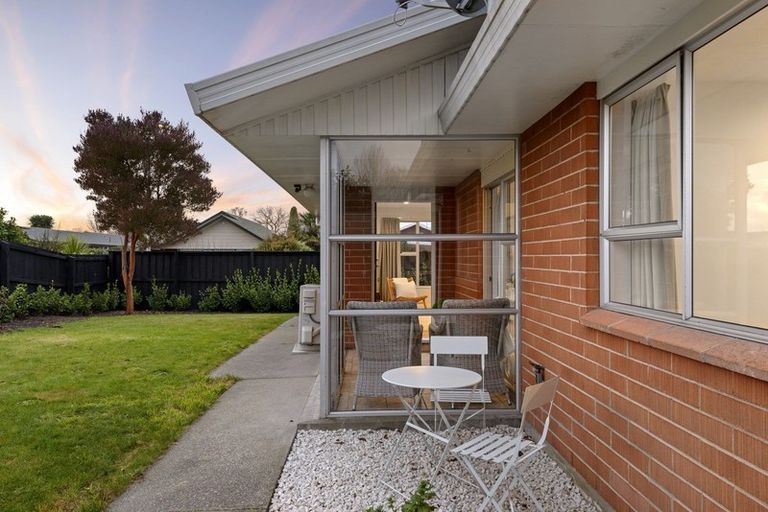 Photo of property in 11 Lodge Place, Ilam, Christchurch, 8041