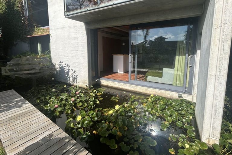 Photo of property in 13 Old Lake Road, Narrow Neck, Auckland, 0624