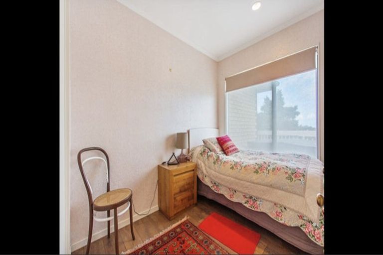 Photo of property in 1 Ashland Place, Weymouth, Auckland, 2103
