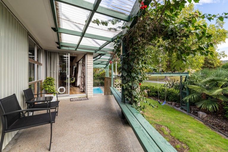 Photo of property in 110 Avondale Road, Taradale, Napier, 4112