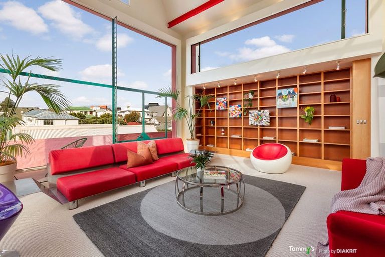 Photo of property in 175 Grant Road, Thorndon, Wellington, 6011