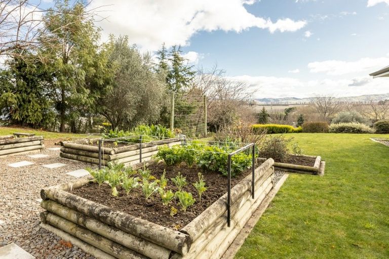 Photo of property in 672 Swamp Road, Puketapu, Napier, 4183