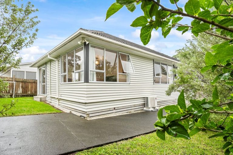 Photo of property in 921 Whangaparaoa Road, Manly, Whangaparaoa, 0930