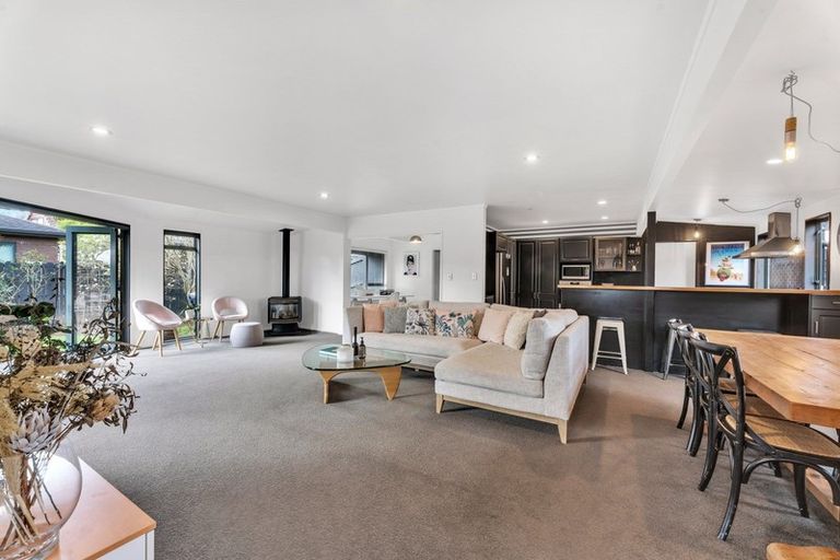 Photo of property in 287 Bucklands Beach Road, Bucklands Beach, Auckland, 2012