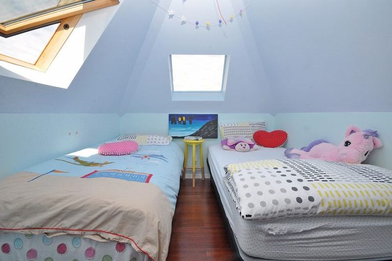 Photo of property in 2/3 County Road, Torbay, Auckland, 0630