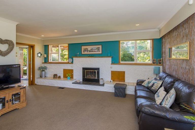 Photo of property in 137 Seaview Road, Paraparaumu Beach, Paraparaumu, 5032