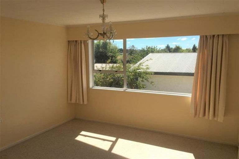 Photo of property in 120 Cunningham Crescent, Grasmere, Invercargill, 9810