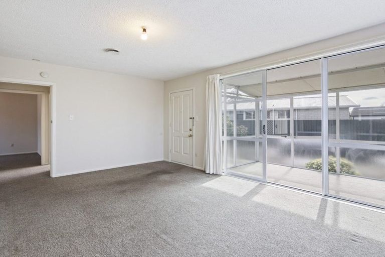 Photo of property in 2/14 Claymore Street, Woolston, Christchurch, 8062