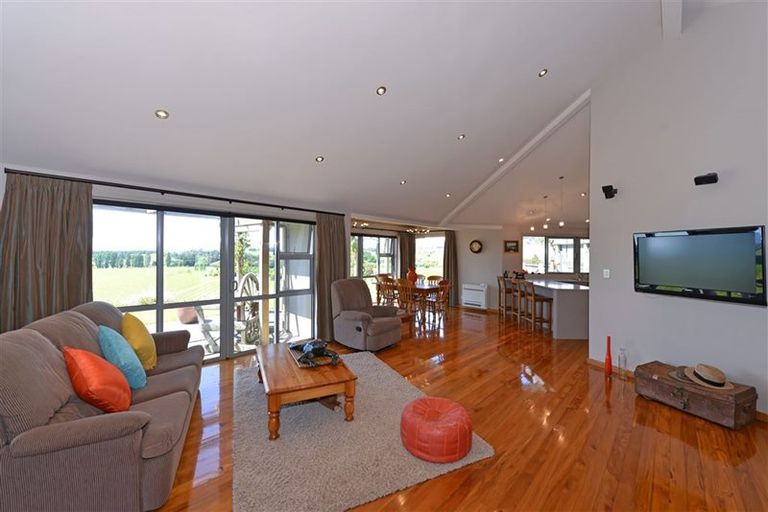 Photo of property in 190 Hawkesbury Road, Hawkesbury, Blenheim, 7272