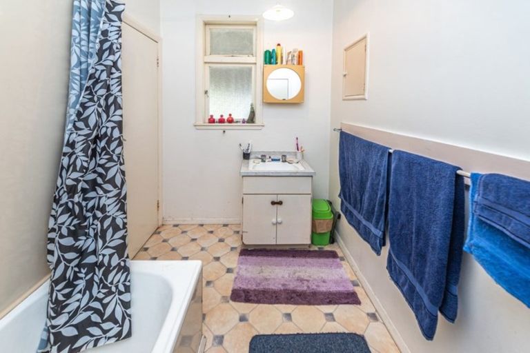 Photo of property in 42 Caffray Avenue, Aramoho, Whanganui, 4500