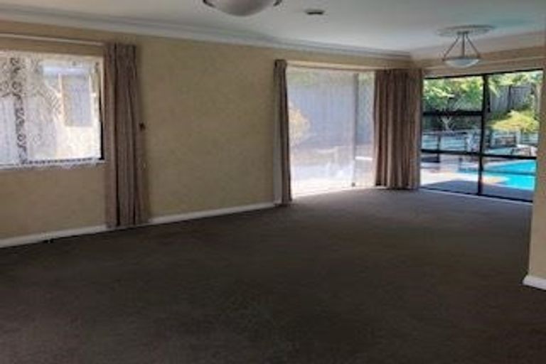 Photo of property in 61 Charles Prevost Drive, The Gardens, Auckland, 2105
