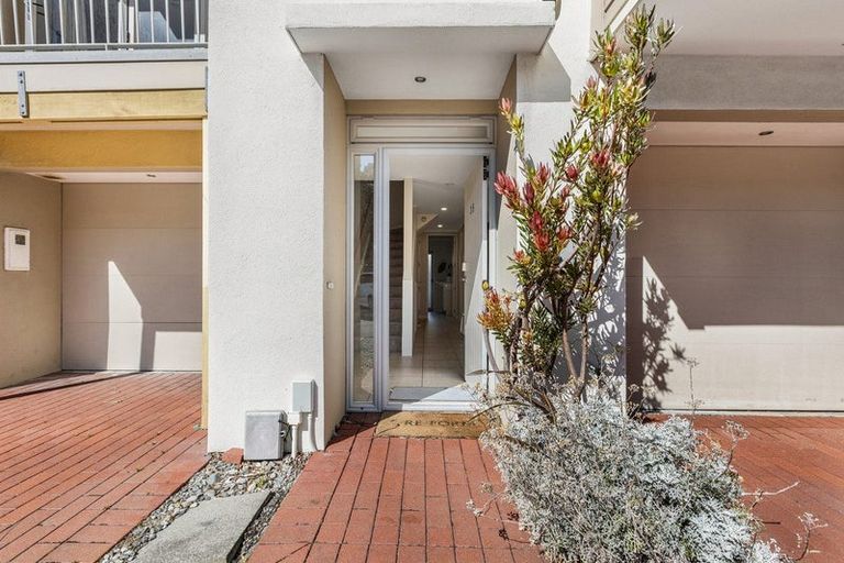 Photo of property in Marrakech Cafe, 35/305 Evans Bay Parade, Hataitai, Wellington, 6021