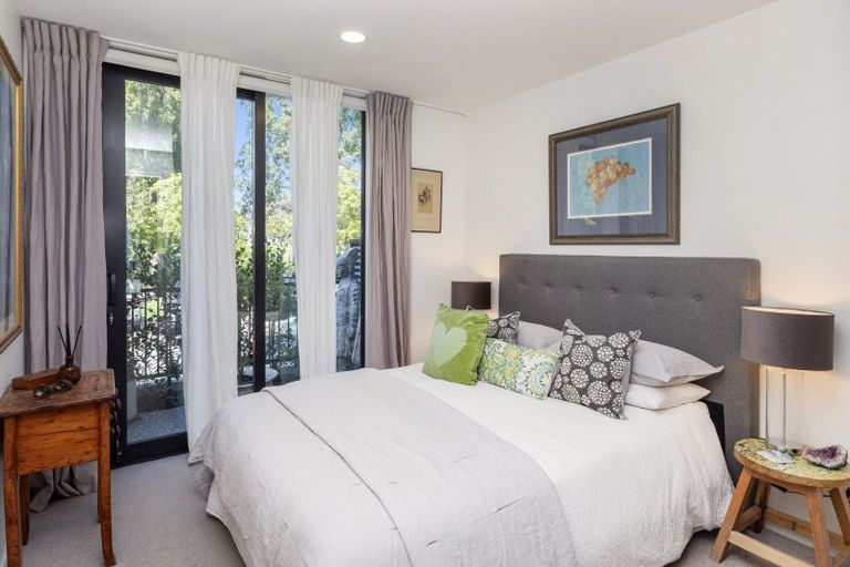 Photo of property in 3/247 Cambridge Terrace, Christchurch Central, Christchurch, 8013