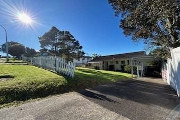 Photo of property in 10 Dunraven Place, Torbay, Auckland, 0630