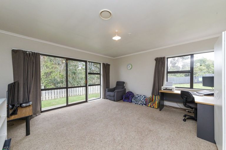 Photo of property in 24 Park View Avenue, Feilding, 4702