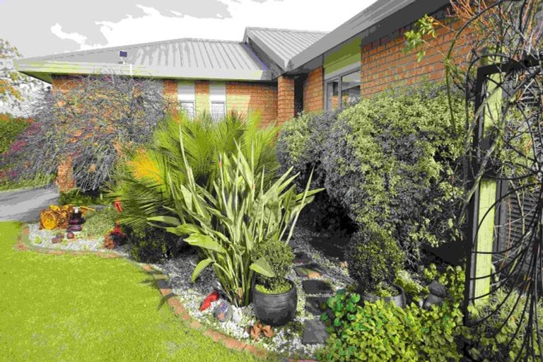 Photo of property in 9 Edgewater Grove, Whakatane, 3120