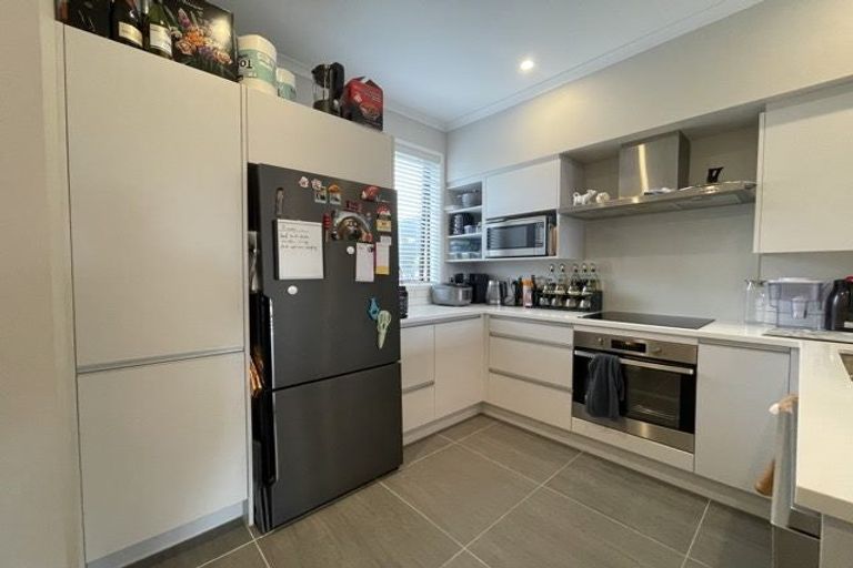Photo of property in 20 Hobsonville Point Road, Hobsonville, Auckland, 0616