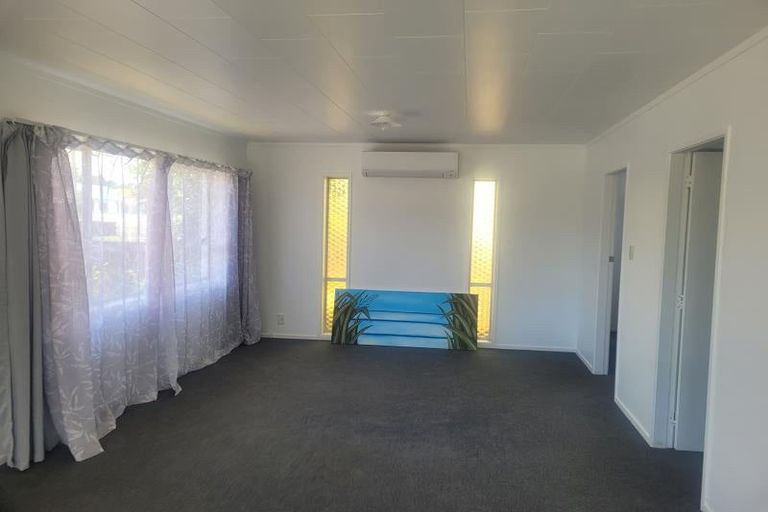 Photo of property in 3a Naumai Place, Spotswood, New Plymouth, 4310