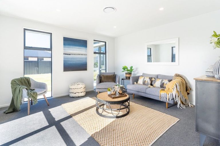 Photo of property in 36 Stratford Drive, Mount Pisa, Cromwell, 9383