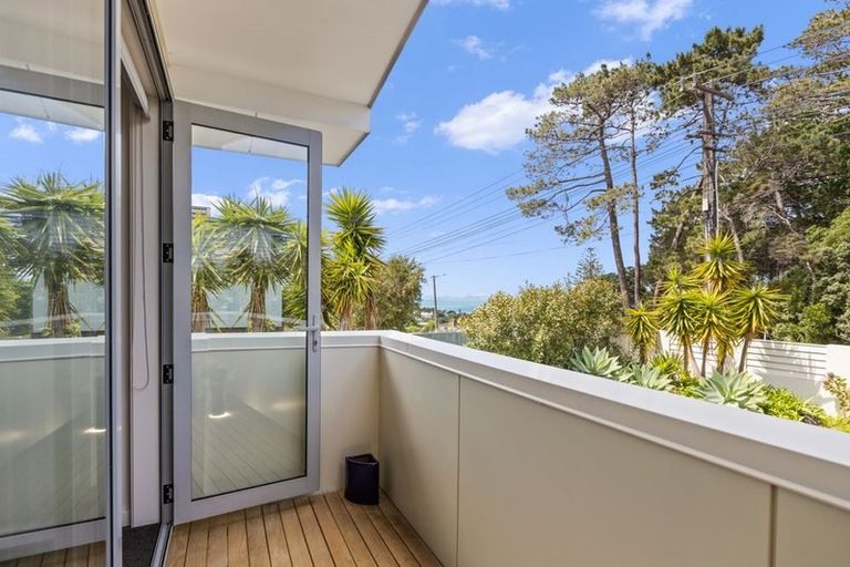 Photo of property in 105 Kowhai Road, Mairangi Bay, Auckland, 0630