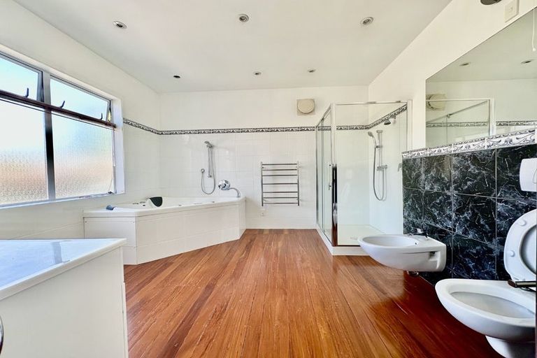 Photo of property in 10 Nicholson Avenue, Papatoetoe, Auckland, 2025