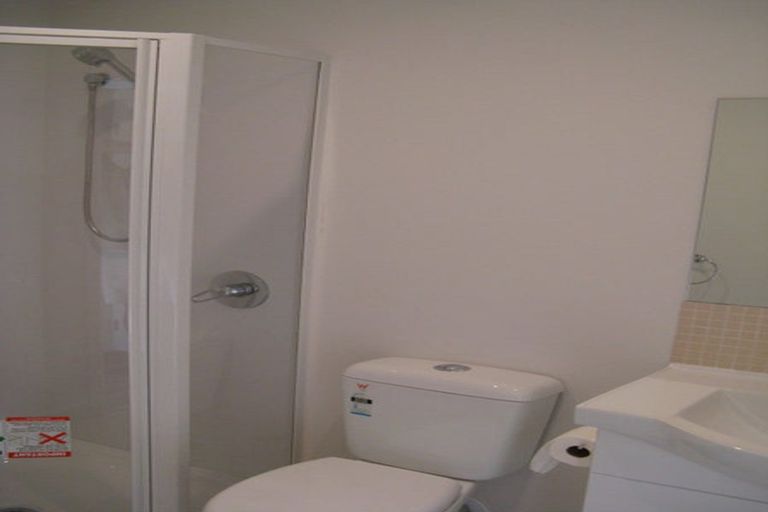 Photo of property in 26 Onewa Road, Northcote Point, Auckland, 0627