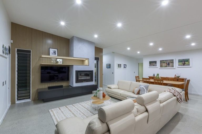 Photo of property in 62 Wood Leigh, Paraparaumu Beach, Paraparaumu, 5032