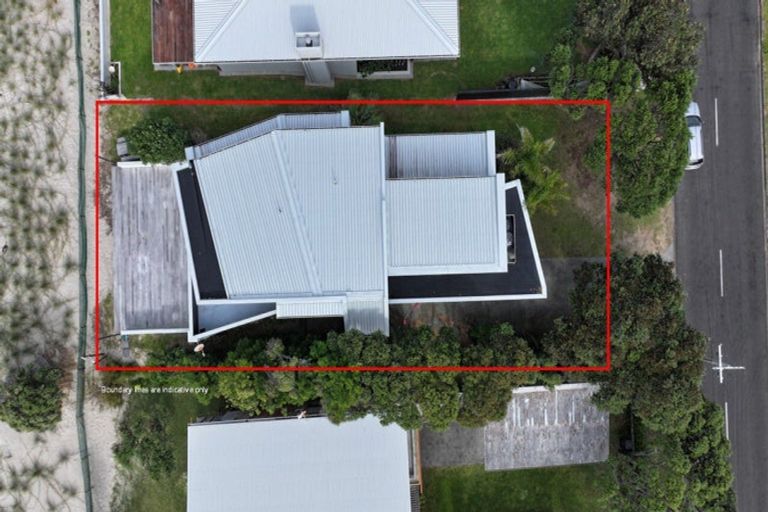 Photo of property in 112 Pohutukawa Crescent, Whangamata, 3620