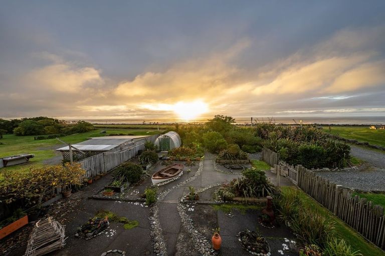 Photo of property in 33 Beach Street, Hokitika, 7810