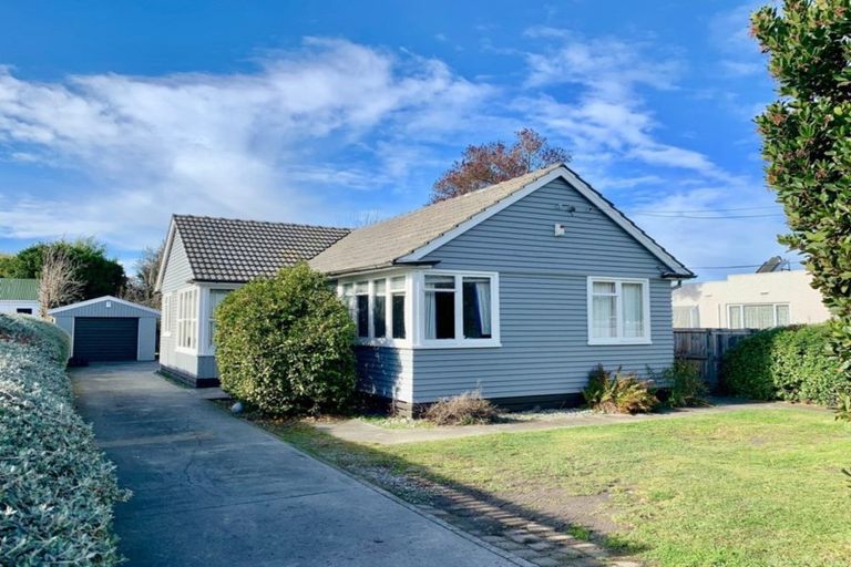 Photo of property in 97 Hansons Lane, Upper Riccarton, Christchurch, 8041