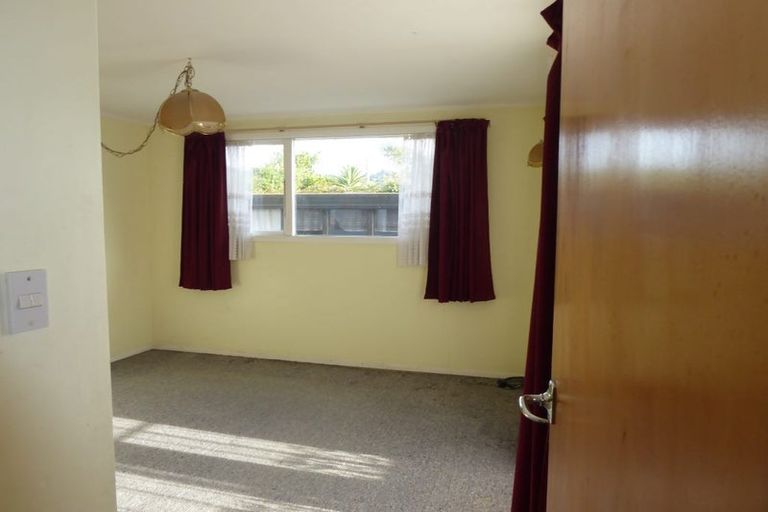 Photo of property in 9b Elizabeth Avenue, Heretaunga, Upper Hutt, 5018