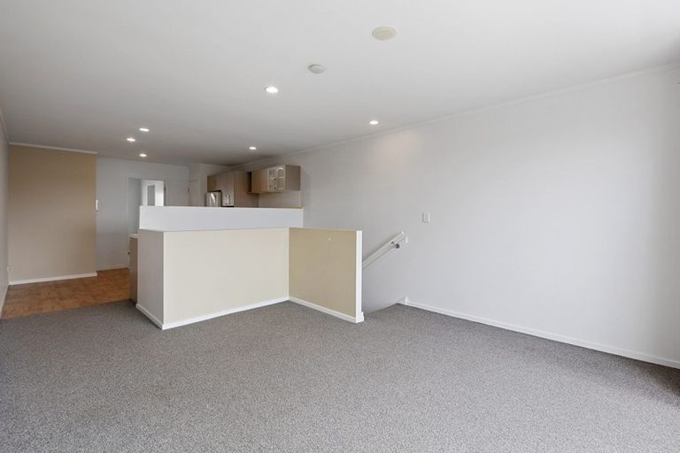Photo of property in 325/26 Morningside Drive, Morningside, Auckland, 1025