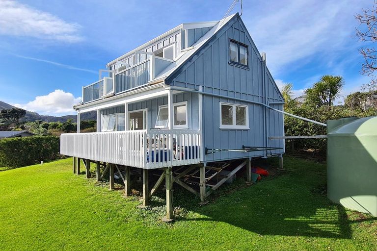 Photo of property in 12 Torehina Heights, Amodeo Bay, Coromandel, 3584